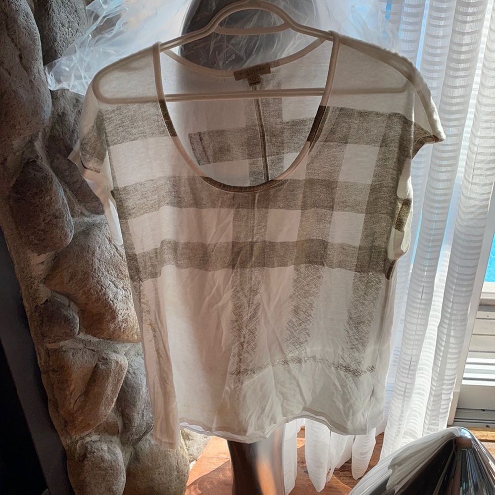 Burberry T-shirtNew without tags store display